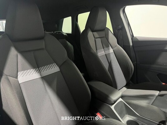 Audi Q4 e-tron 35 Advanced edition 55 kWh 170pk 2022 (Origineel-NL), R-475-BX