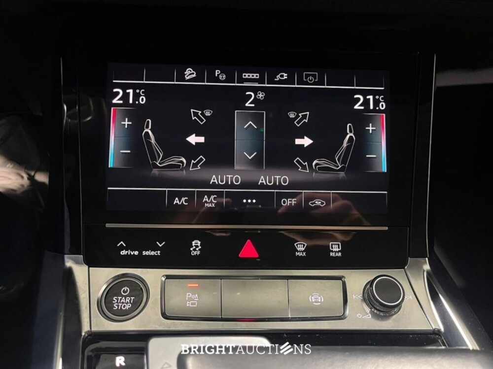 Audi e-tron Sportback 55 Advanced edition Quattro 95 kWh 408pk 2021 (Origineel-NL), L-608-RX