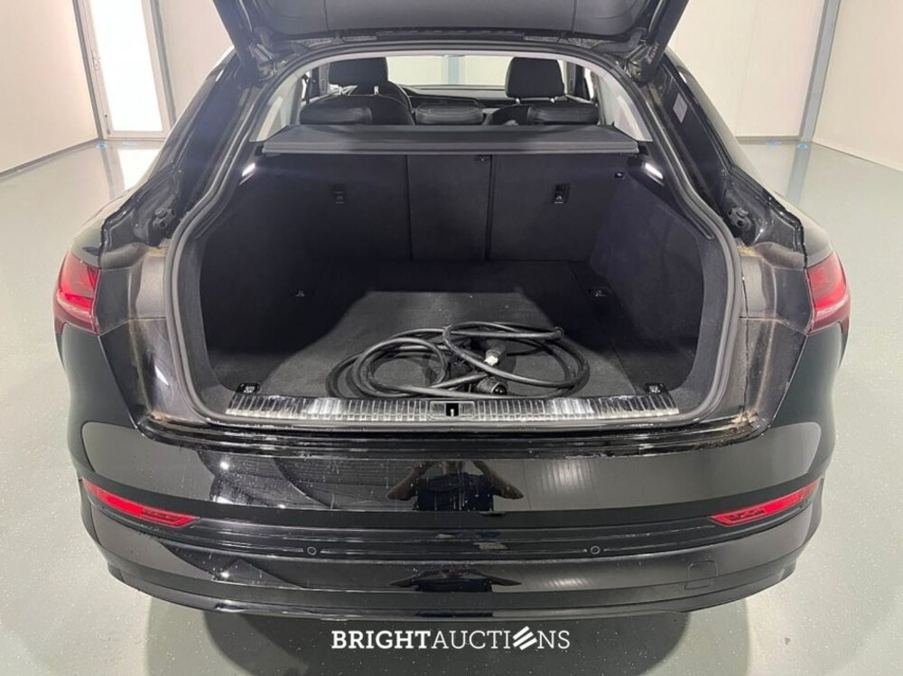 Audi e-tron Sportback 55 Advanced edition Quattro 95 kWh 408pk 2021 (Origineel-NL), L-608-RX
