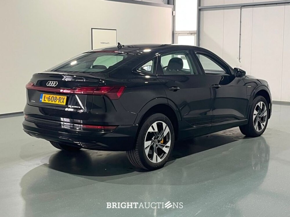 Audi e-tron Sportback 55 Advanced edition Quattro 95 kWh 408pk 2021 (Origineel-NL), L-608-RX