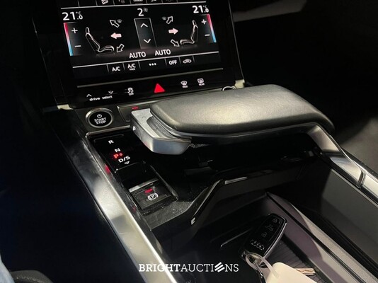 Audi e-tron Sportback 55 Advanced edition Quattro 95 kWh 408pk 2021 (Origineel-NL), L-608-RX