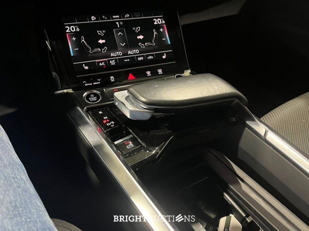 Audi e-tron 55 Advanced edition Quattro 95 kWh 408pk 2022 (Origineel-NL), R-906-VJ