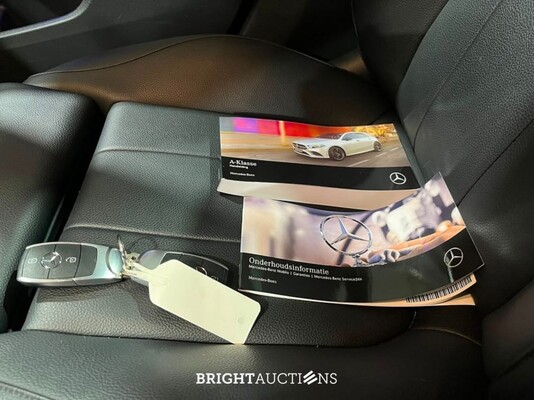 Mercedes-Benz A250 e Business Solution Luxury Limited 262pk 2021 (Origineel-NL) A-klasse, L-311-XT