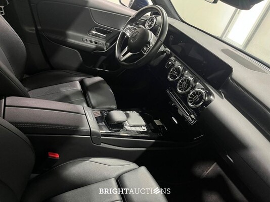 Mercedes-Benz A250 e Business Solution Luxury Limited 262pk 2021 (Origineel-NL) A-klasse, L-311-XT