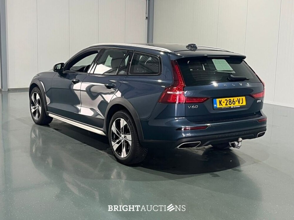Volvo V60 Cross Country B5 Pro 2.0 AWD 250pk 2021 (Origineel-NL), K-286-VJ