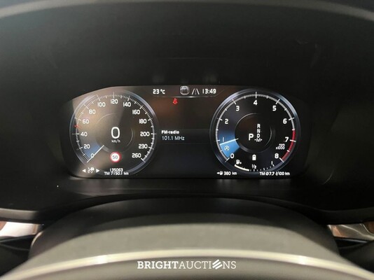 Volvo V60 Cross Country B5 Pro 2.0 AWD 250pk 2021 (Origineel-NL), K-286-VJ