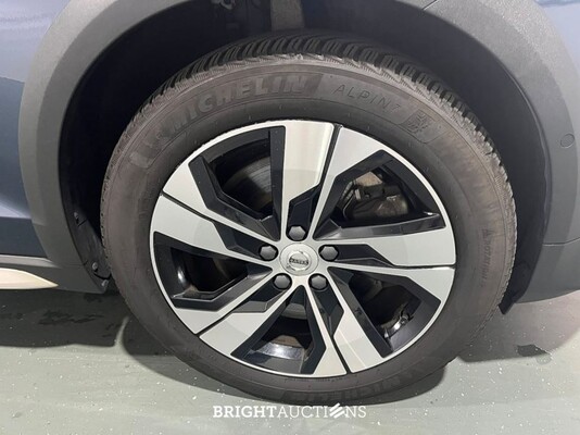 Volvo V60 Cross Country B5 Pro 2.0 AWD 250pk 2021 (Origineel-NL), K-286-VJ