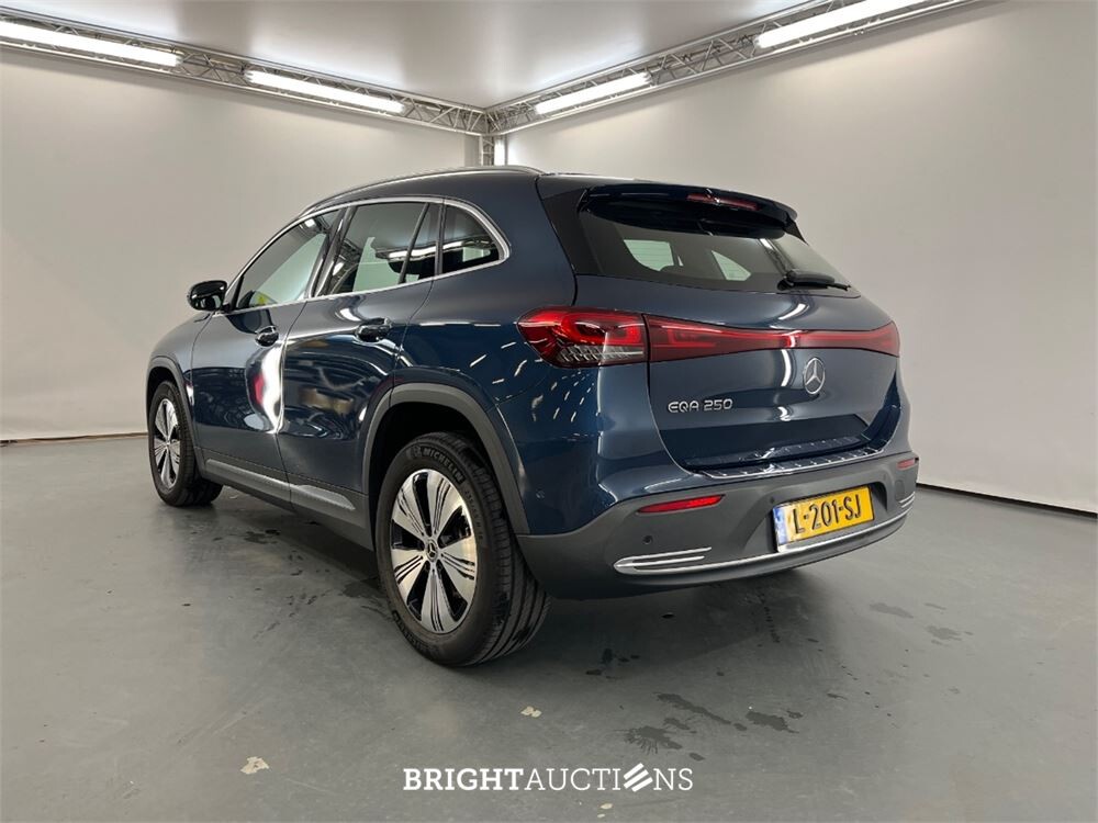 Mercedes-Benz EQA 25067 Business Solution Luxury 67 kWh 191pk 2021 (Origineel-NL) EQA-Klasse, L-201-SJ