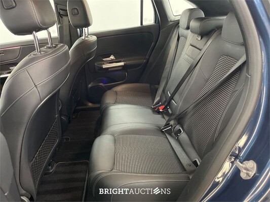 Mercedes-Benz EQA 25067 Business Solution Luxury 67 kWh 191pk 2021 (Origineel-NL) EQA-Klasse, L-201-SJ