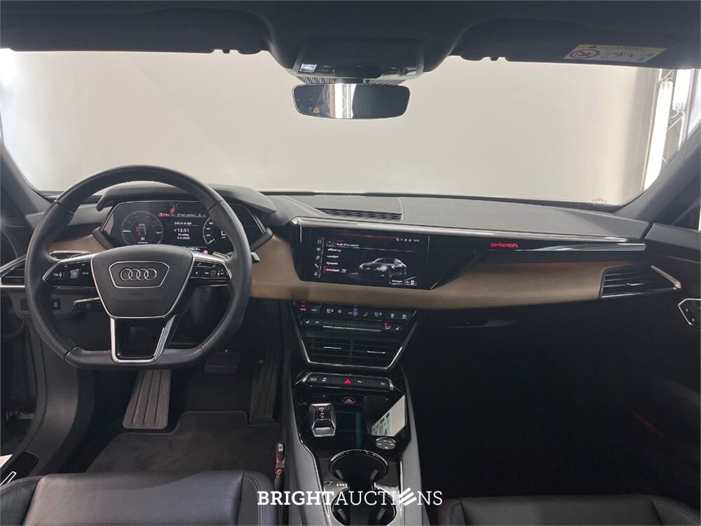 Audi e-tron GT GT 93 kWh 477pk 2021 (Origineel-NL), L-289-XB