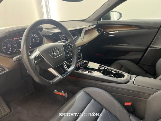 Audi e-tron GT GT 93 kWh 477pk 2021 (Origineel-NL), L-289-XB