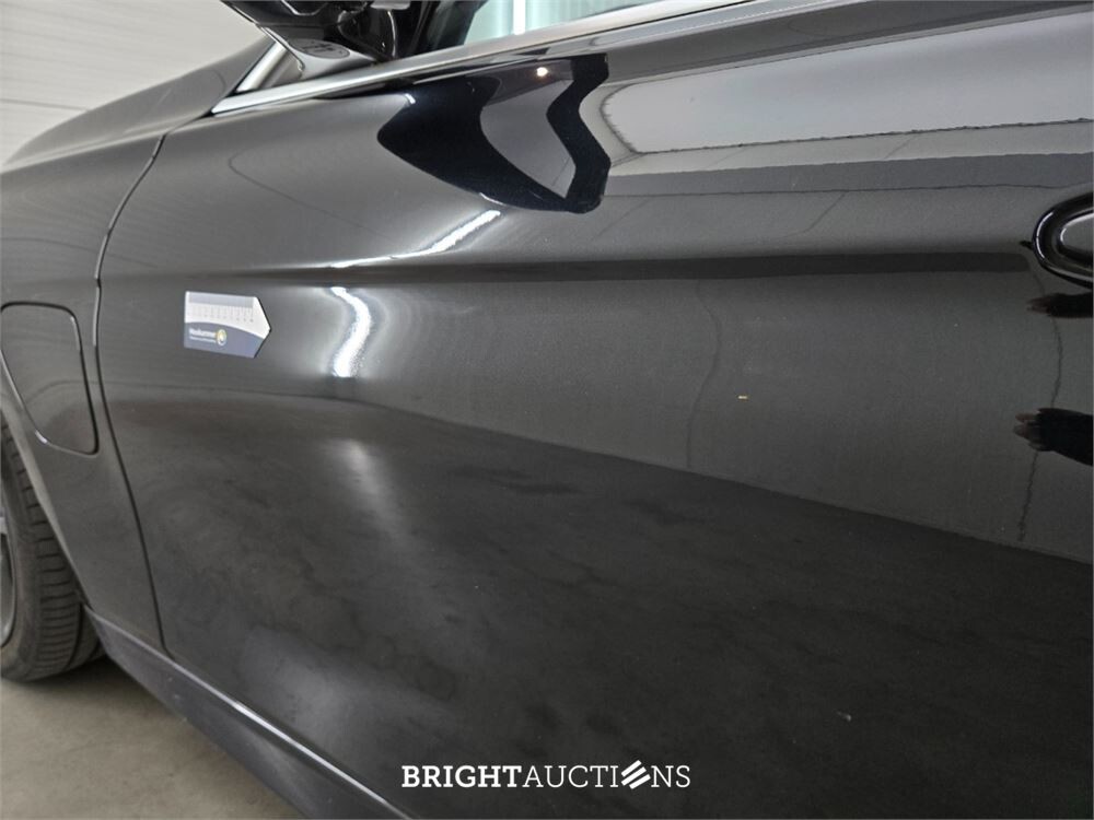 BMW 330e Centennial High Executive 272pk 2016 (Origineel-NL) 3-Serie, KZ-231-H