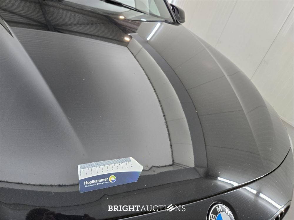 BMW 330e Centennial High Executive 272pk 2016 (Origineel-NL) 3-Serie, KZ-231-H