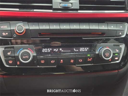 BMW 330e Centennial High Executive 272pk 2016 (Origineel-NL) 3-Serie, KZ-231-H