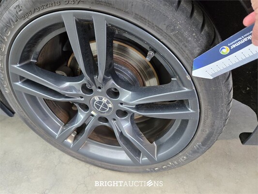 BMW 330e Centennial High Executive 272pk 2016 (Origineel-NL) 3-Serie, KZ-231-H