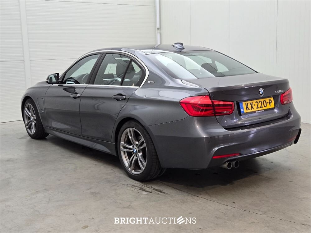 BMW 330e Centennial High Executive 272pk 2016 (Origineel-NL) 3-Serie, KX-220-P