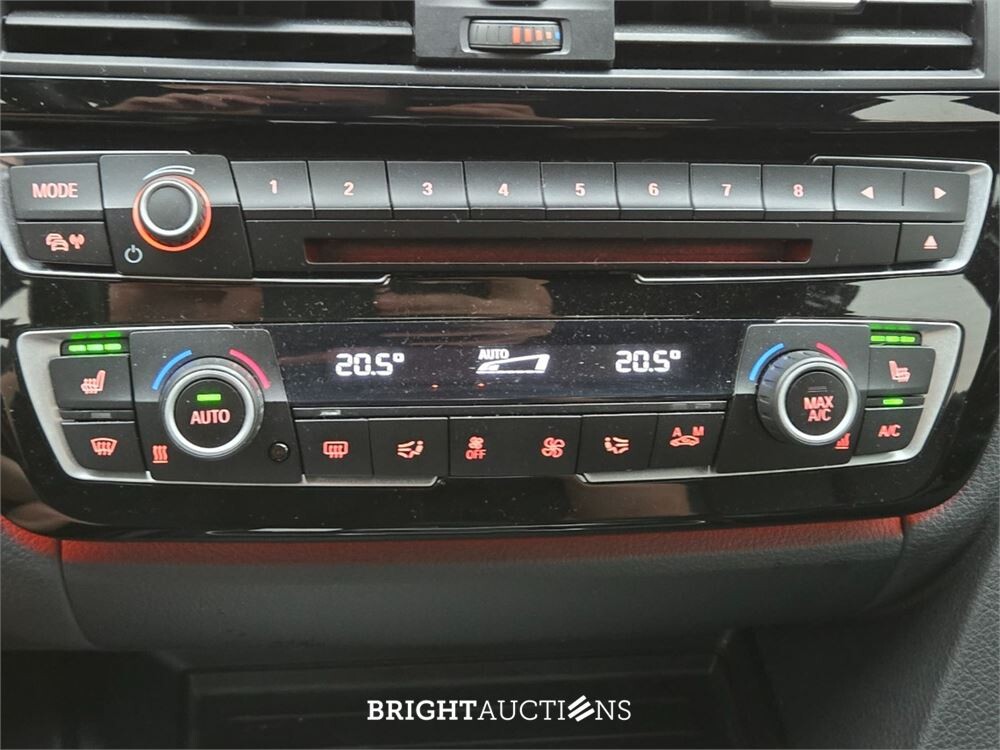 BMW 330e Centennial High Executive 272pk 2016 (Origineel-NL) 3-Serie, KX-220-P