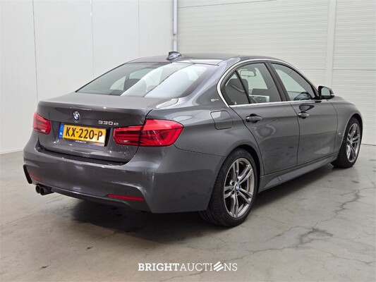 BMW 330e Centennial High Executive 272pk 2016 (Origineel-NL) 3-Serie, KX-220-P