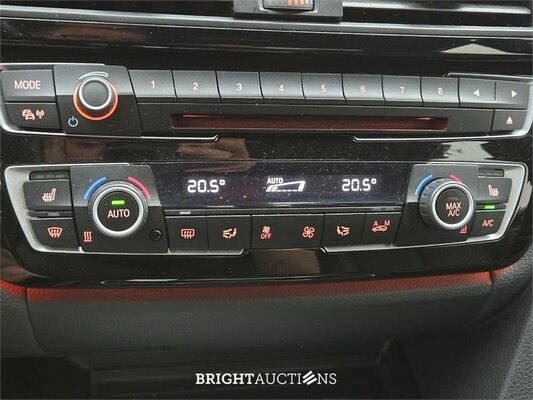 BMW 330e Centennial High Executive 272pk 2016 (Origineel-NL) 3-Serie, KX-220-P