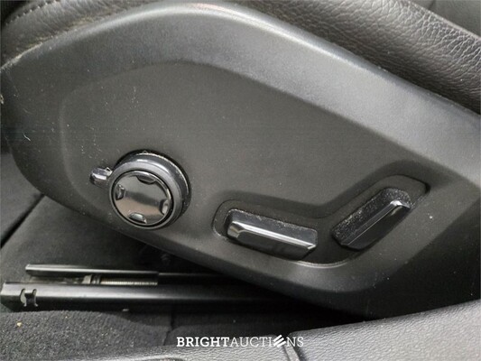 Volvo V60 T8 Twin Engine Inscription 2.0 AWD 392pk 2020, T-034-TZ