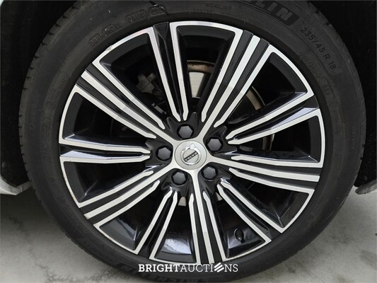 Volvo V60 T8 Twin Engine Inscription 2.0 AWD 392pk 2020, T-034-TZ
