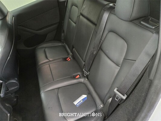 Tesla Model Y RWD 58 kWh 238pk 2024, JDD-49-H