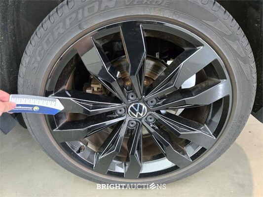 Volkswagen Tiguan eHybrid R-Line Business 1.4 TSI 265pk 2021, X-096-TJ