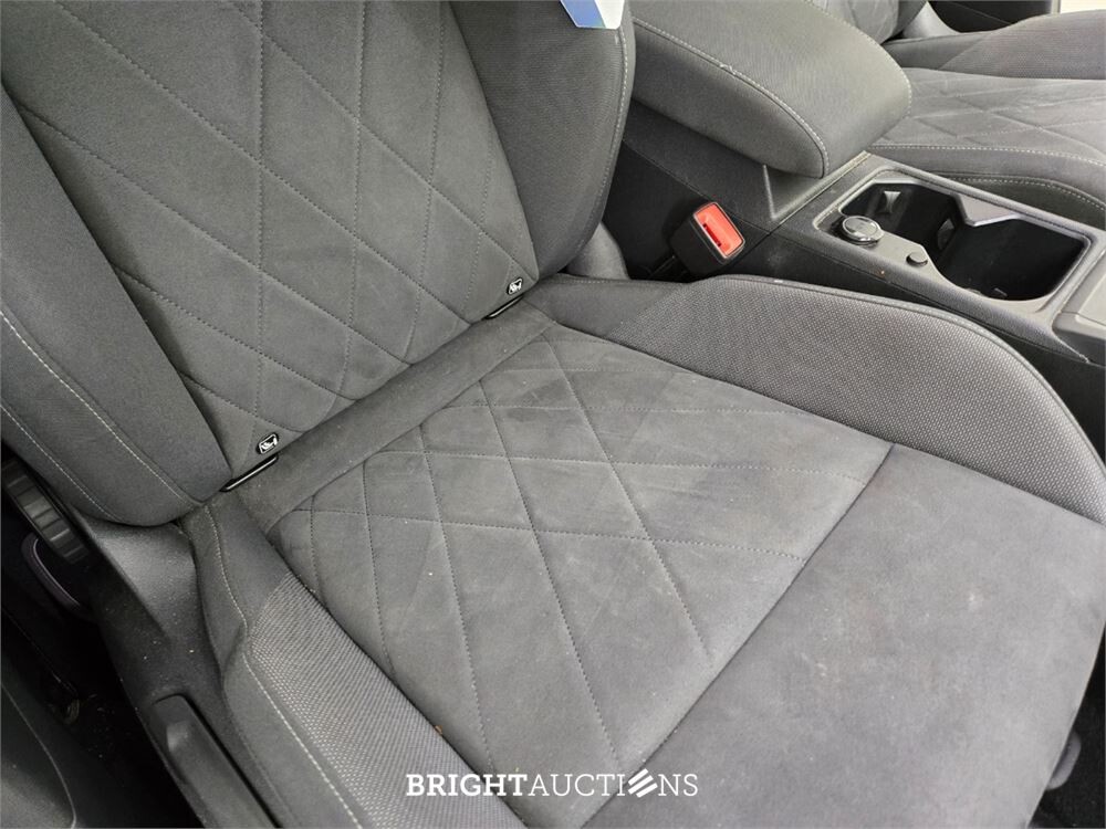 Volkswagen Golf eTSI R-Line 1.5 150pk 2020, HLP-73-V