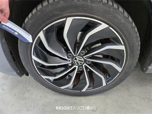 Volkswagen Golf eTSI R-Line 1.5 150pk 2020, HLP-73-V