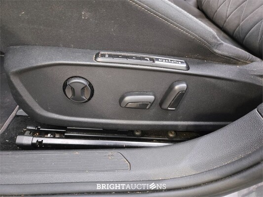 Volkswagen Golf eTSI R-Line 1.5 150pk 2020, HLP-73-V