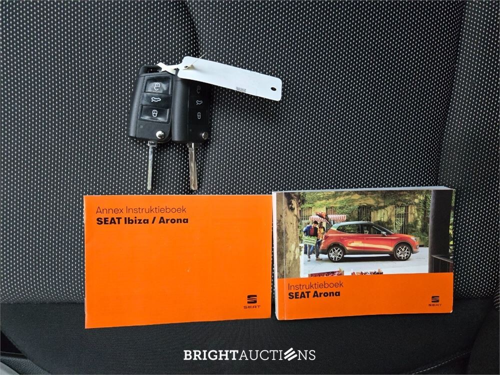 SEAT Arona Xcellence Business Intense 1.0 TSI 116pk 2018 (Origineel-NL), TX-230-L
