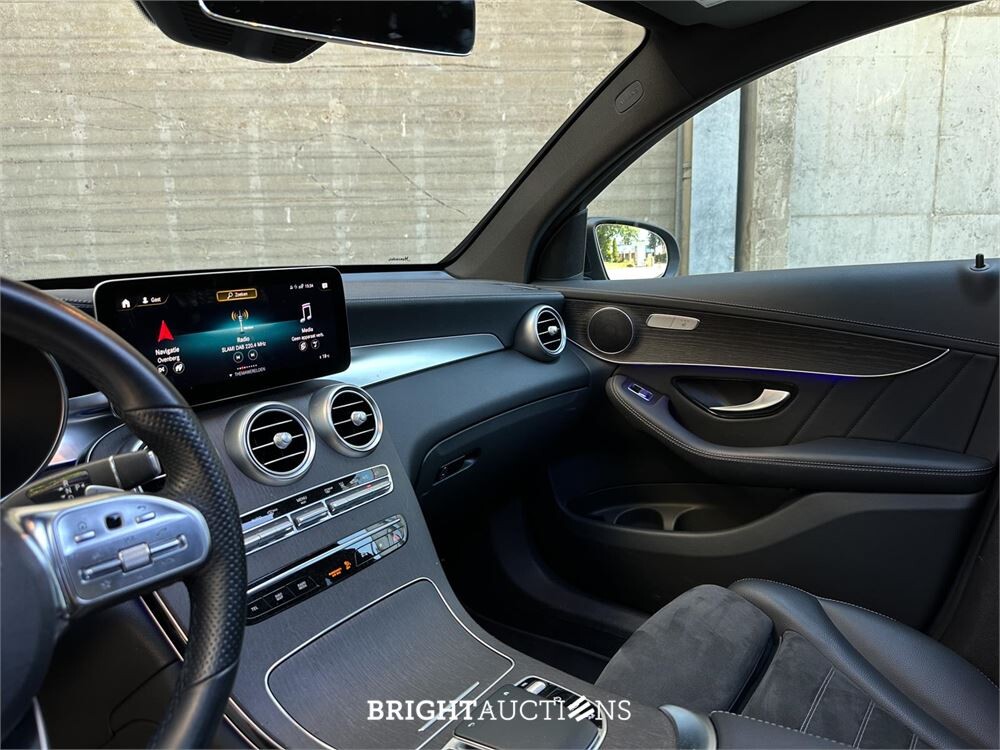 Mercedes-Benz GLC300e 4M Business Solution AMG GLC-klasse Coupé 320pk 2021, S-063-GD 