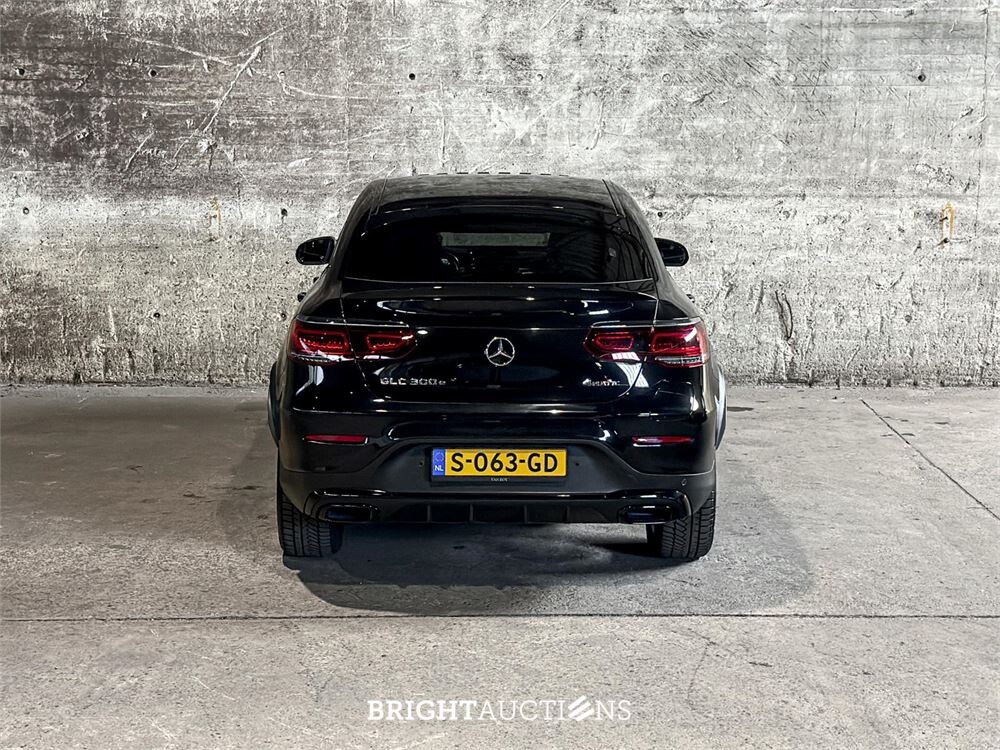Mercedes-Benz GLC300e 4M Business Solution AMG GLC-klasse Coupé 320pk 2021, S-063-GD 