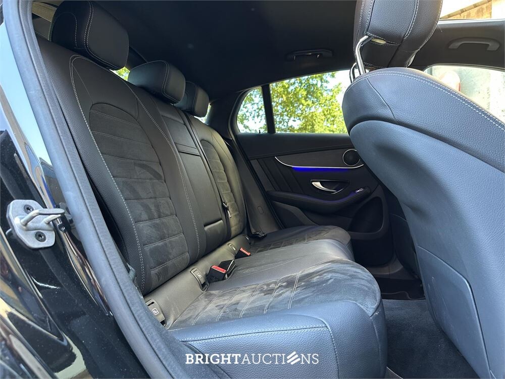 Mercedes-Benz GLC300e 4M Business Solution AMG GLC-klasse Coupé 320pk 2021, S-063-GD 