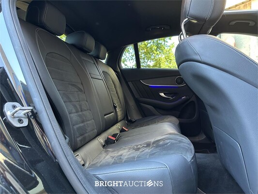 Mercedes-Benz GLC300e 4M Business Solution AMG GLC-klasse Coupé 320pk 2021, S-063-GD