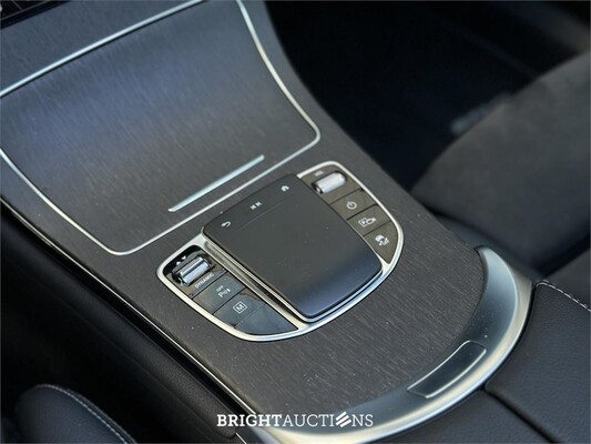 Mercedes-Benz GLC300e 4M Business Solution AMG GLC-klasse Coupé 320pk 2021, S-063-GD
