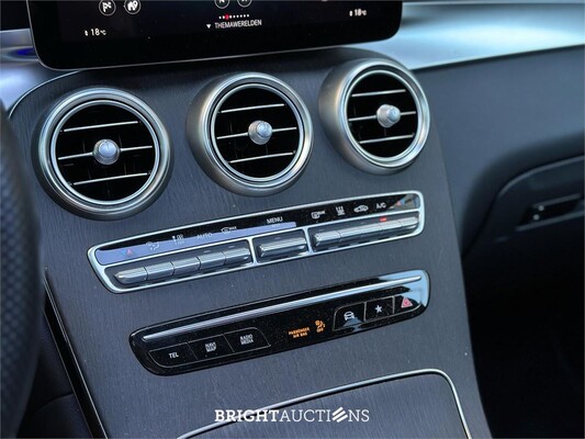 Mercedes-Benz GLC300e 4M Business Solution AMG GLC-klasse Coupé 320pk 2021, S-063-GD