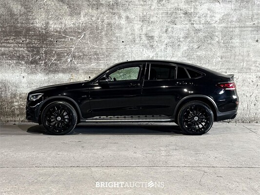 Mercedes-Benz GLC300e 4M Business Solution AMG GLC-klasse Coupé 320pk 2021, S-063-GD