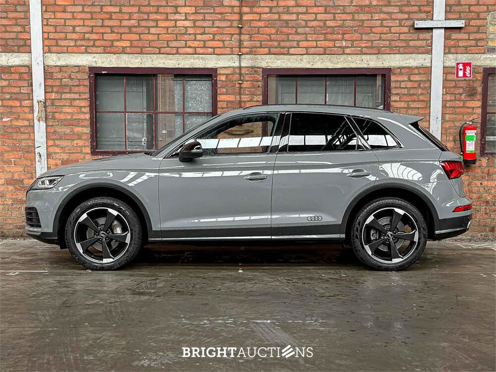 Audi Q5 2.0 TFSI Quattro Sport S Line Black Edition 252pk 2018 (Origineel-NL + 1e Eigenaar), TT-931-B