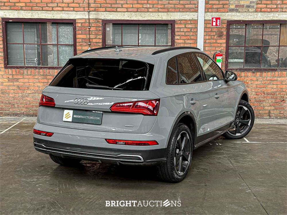 Audi Q5 2.0 TFSI Quattro Sport S Line Black Edition 252pk 2018 (Origineel-NL + 1e Eigenaar), TT-931-B