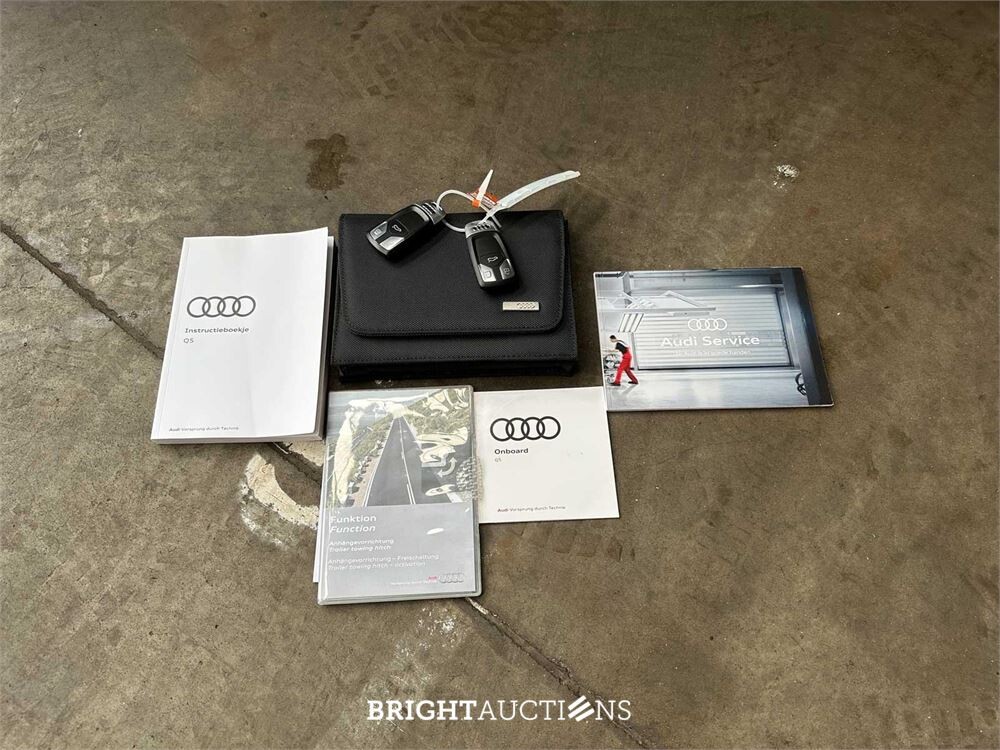 Audi Q5 2.0 TFSI Quattro Sport S Line Black Edition 252pk 2018 (Origineel-NL + 1e Eigenaar), TT-931-B
