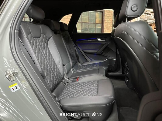 Audi Q5 2.0 TFSI Quattro Sport S Line Black Edition 252pk 2018 (Origineel-NL + 1e Eigenaar), TT-931-B