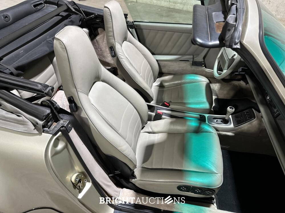 Porsche 911 Carrera 4 3.6 -automaat- 250 pk 1990