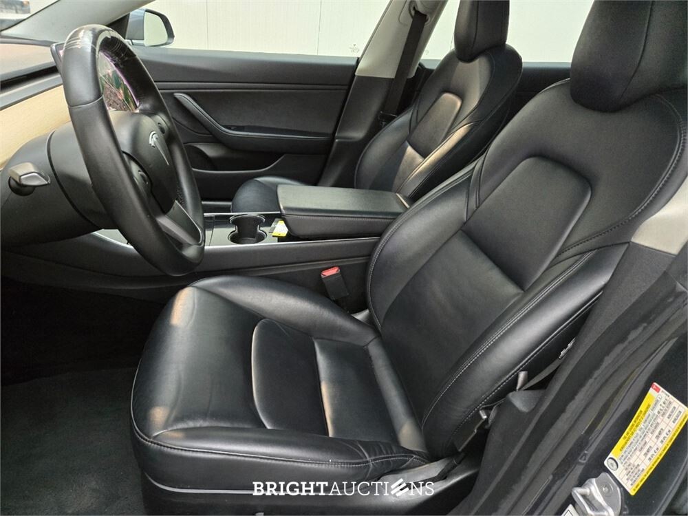 Tesla Model 3 Standard RWD Plus 60 kWh 238pk 2019 (Origineel-NL), G-349-DS
