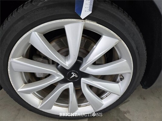 Tesla Model 3 Standard RWD Plus 60 kWh 238pk 2019 (Origineel-NL), G-349-DS