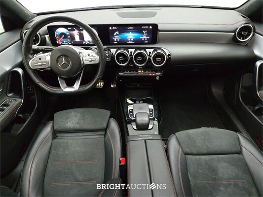 Mercedes-Benz CLA200 Shooting Brake Advantage 163pk 2020 (Origineel-NL) CLA-Klasse, H-593-KH