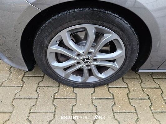 Mercedes-Benz CLA220 Shooting Brake Advantage 191pk 2021 (Origineel-NL) CLA-Klasse, K-983-BP