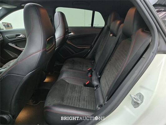 Mercedes-Benz CLA200 Shooting Brake Ambition 157pk 2017 CLA-Klasse, G-551-PN