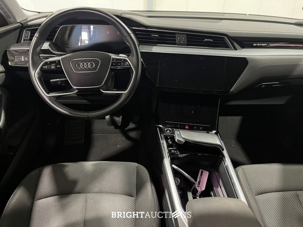 Audi e-tron Sportback 50 Business edition Quattro 71 kWh 313pk 2021 (Origineel-NL), L-789-TL