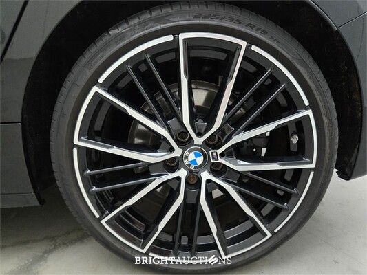 BMW 120i 1-serie High Executive 178pk 2021 1-Serie, Z-544-RT